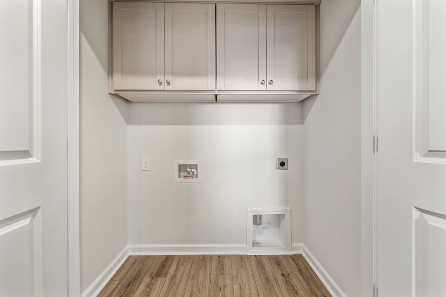 Spacious, unfurnished interior of a new home in Tucker Ridge, Pendleton (Image 19).