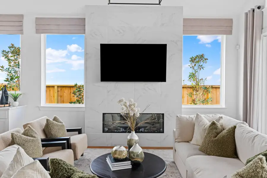 Representative furnished interior of a home built from the Lauren by Chesmar Homes in Wood Leaf Reserve, Tomball (Image 15).