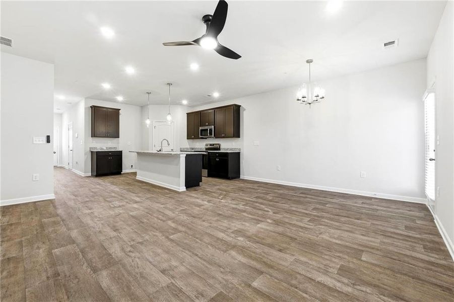 Spacious, unfurnished interior of a new home in Carolina, Palmetto (Image 9). Spacious, unfurnished interior of a new home in Carolina, Palmetto (Image 9).