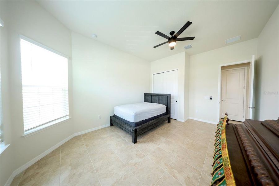 Furnished interior view inside a new home in , Orlando (Image 25).