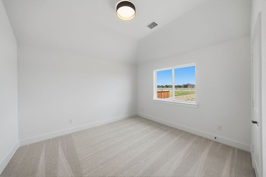 Spacious, unfurnished interior of a new home in Custer Ridge Estates, Allen (Image 34).