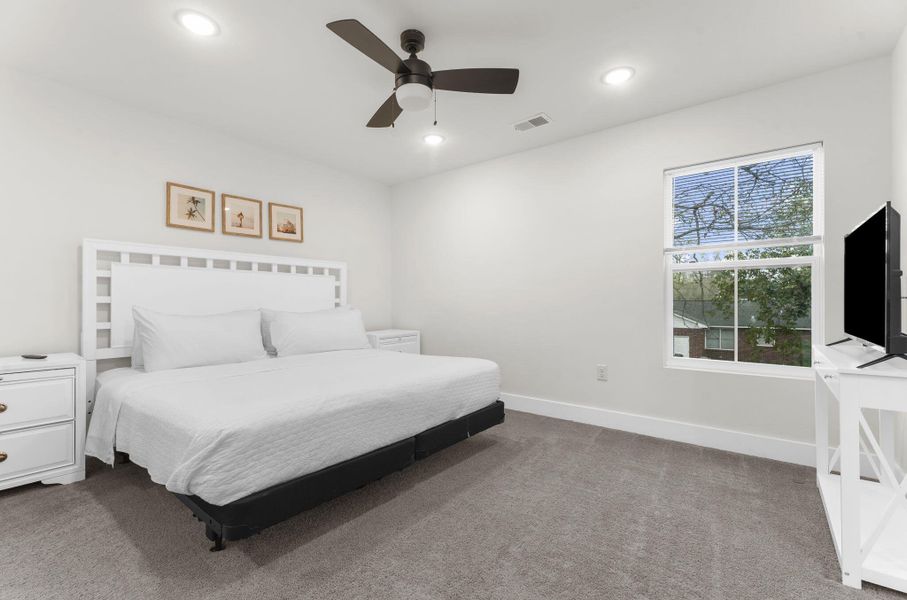 Furnished interior view inside a new home in , Hanahan (Image 31).