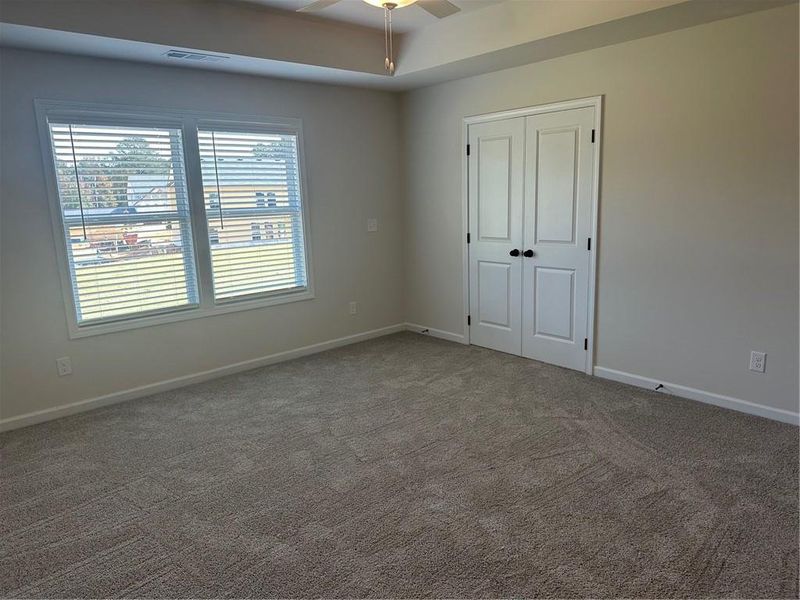 Spacious, unfurnished interior of a new home in , Auburn (Image 23).