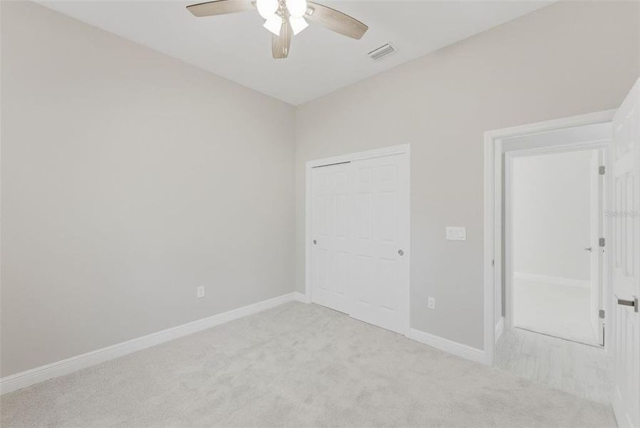 Spacious, unfurnished interior of a new home in , Citrus Springs (Image 57).