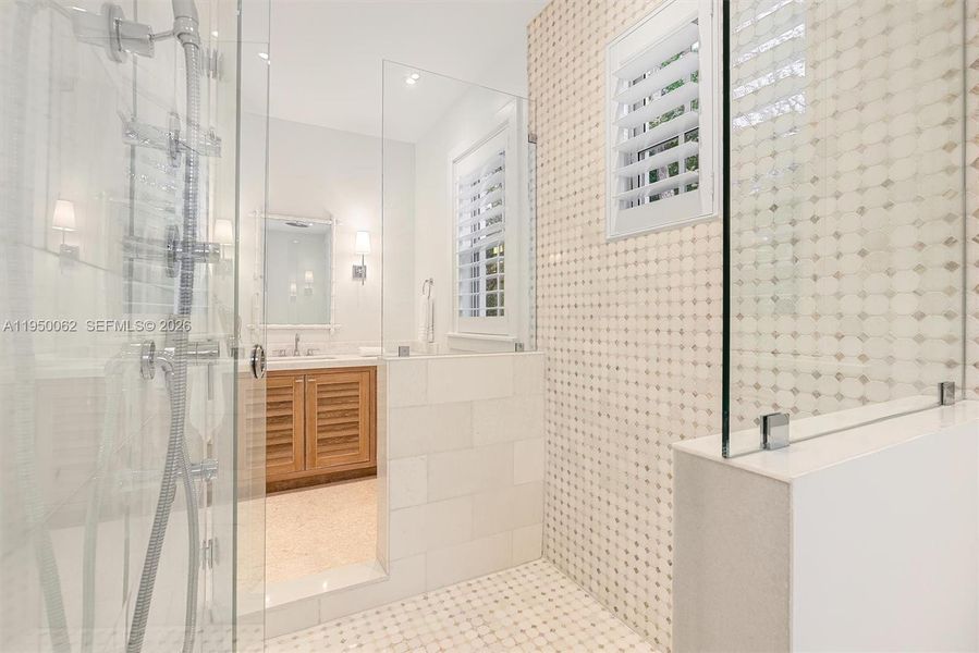 Image 80 of a home in .