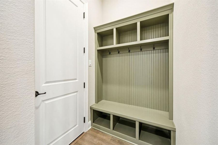 18-1009Goldenrod_018