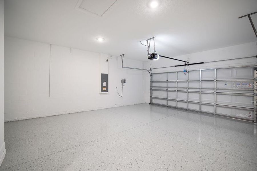 Spacious, unfurnished interior of a new home in Hammock at Two Rivers, Zephyrhills (Image 24).