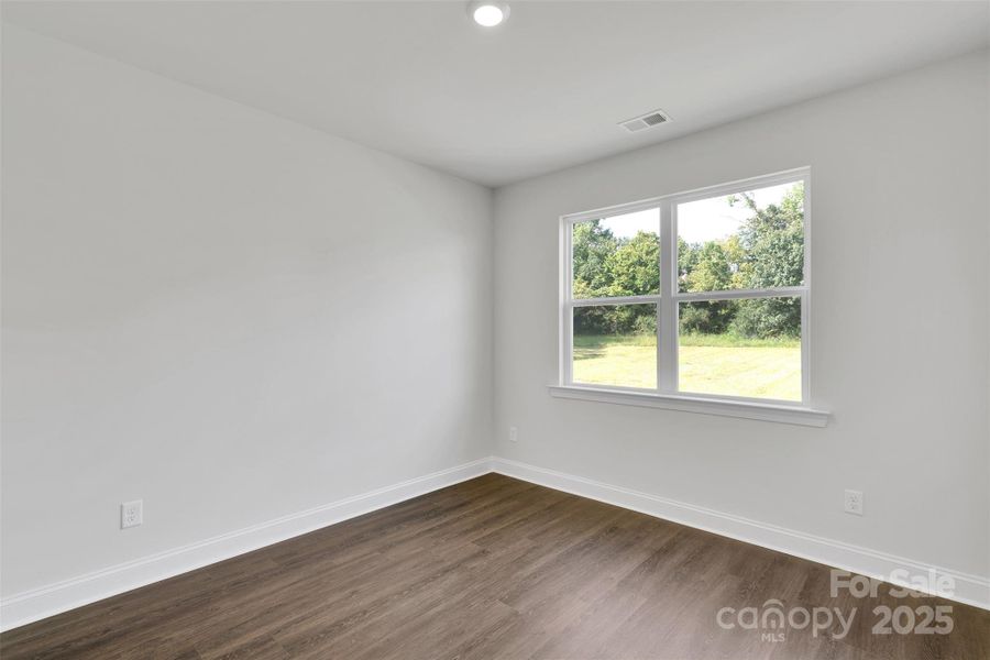 Spacious, unfurnished interior of a new home in , Lincolnton (Image 14).