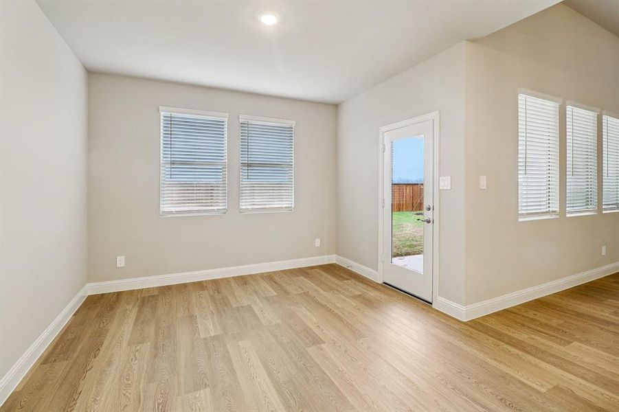 Spacious, unfurnished interior of a new home in Lakehaven - Premier Series, Farmersville (Image 30).