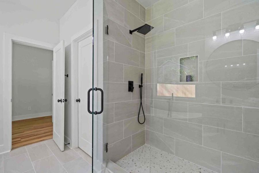 Image 23 of a home in .