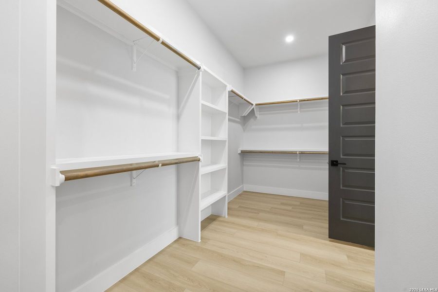 Spacious, unfurnished interior of a new home in , Leander (Image 22).