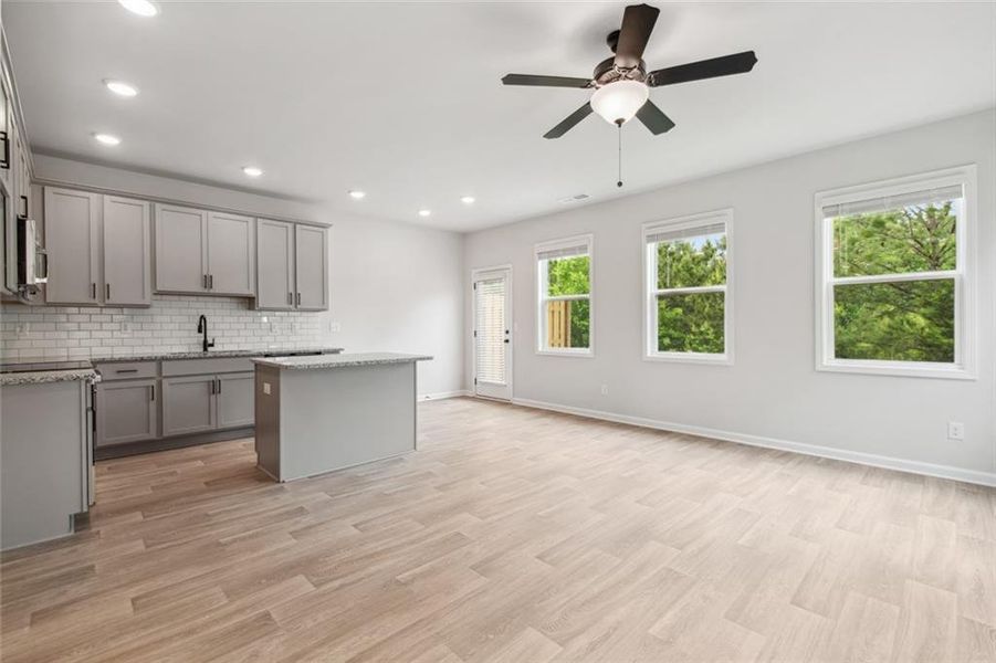 Image 27 of a home in .