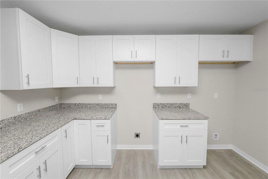 Furnished interior view inside a new home in , Lakeland (Image 14).