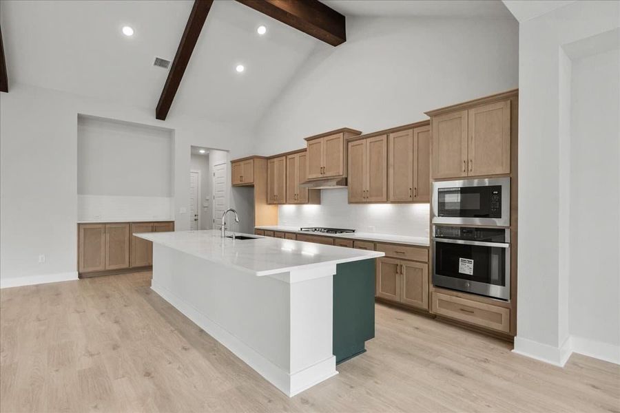 Furnished interior view inside a new home in Meyer Ranch, New Braunfels (Image 8).