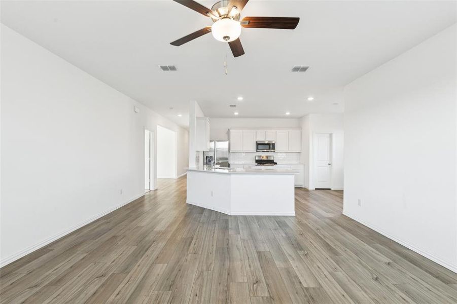 Image 24 of a home in Linden Hills: Classic Collection. Image 24 of a home in Linden Hills: Classic Collection.