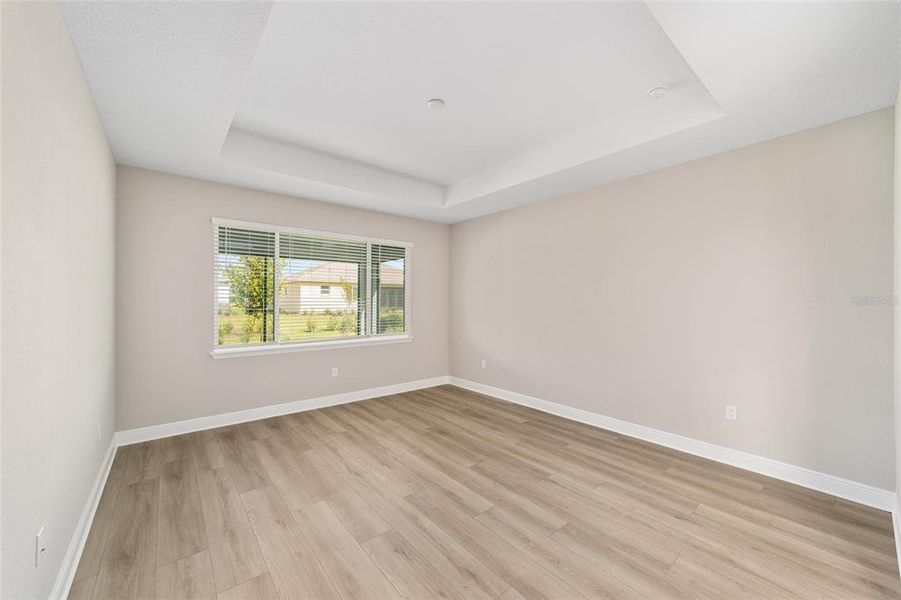 Spacious, unfurnished interior of a new home in , Ocala (Image 23).