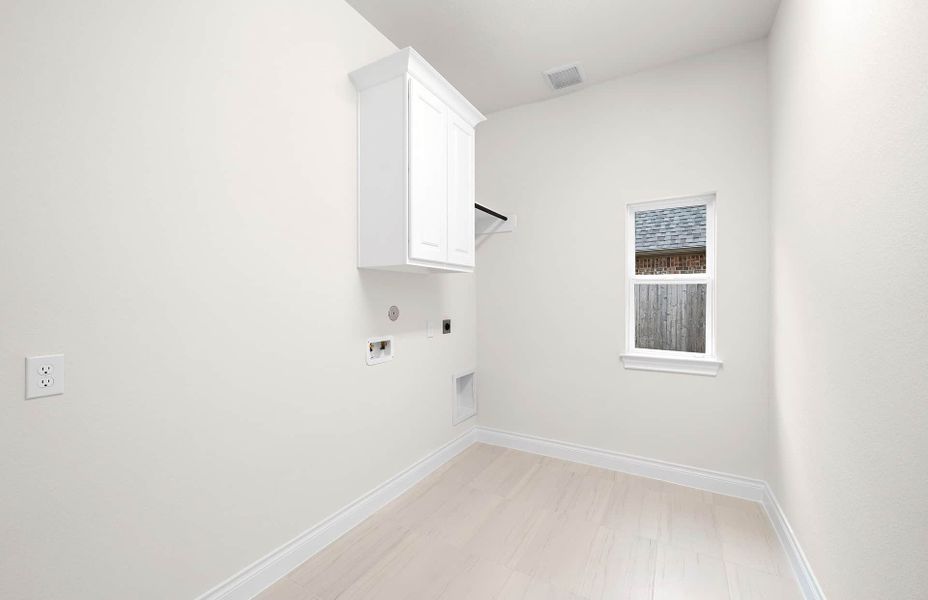 Representative unfurnished interior of a home built from the 3099 by Ravenna Homes in The Highlands 55′, Porter (Image 32). Representative unfurnished interior of a home built from the 3099 by Ravenna Homes in The Highlands 55′, Porter (Image 32).