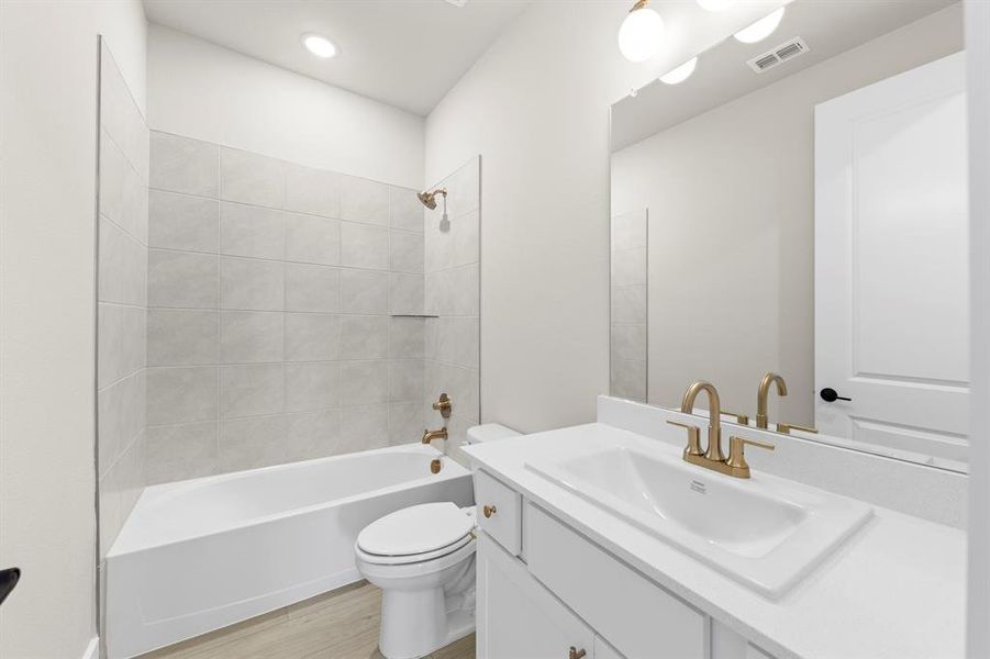 09. 7321 Redmaple - 3RD Bath