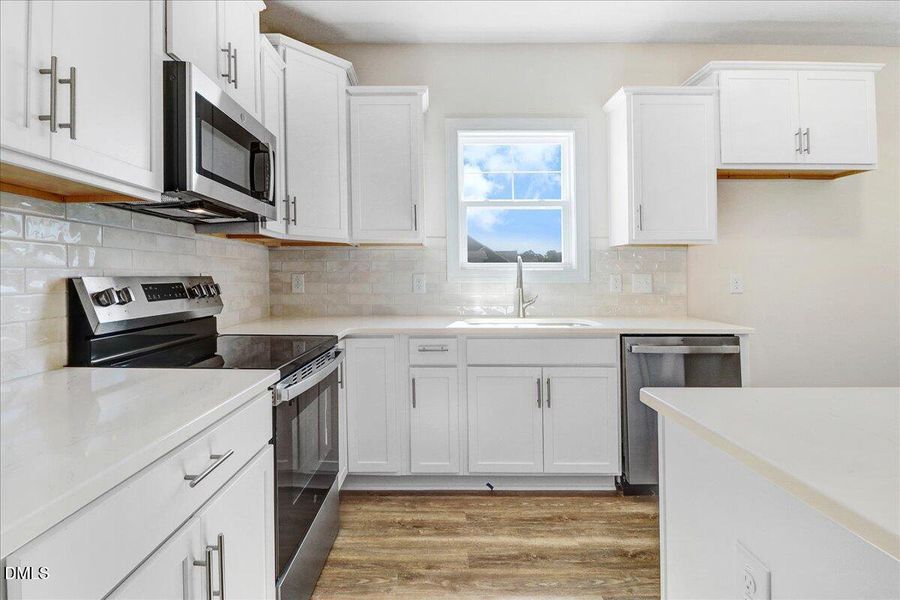 15-110 Hudson Vlg Dr-15