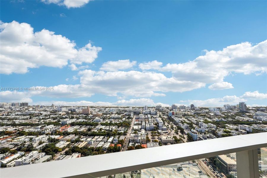 Image 50 of a home in .