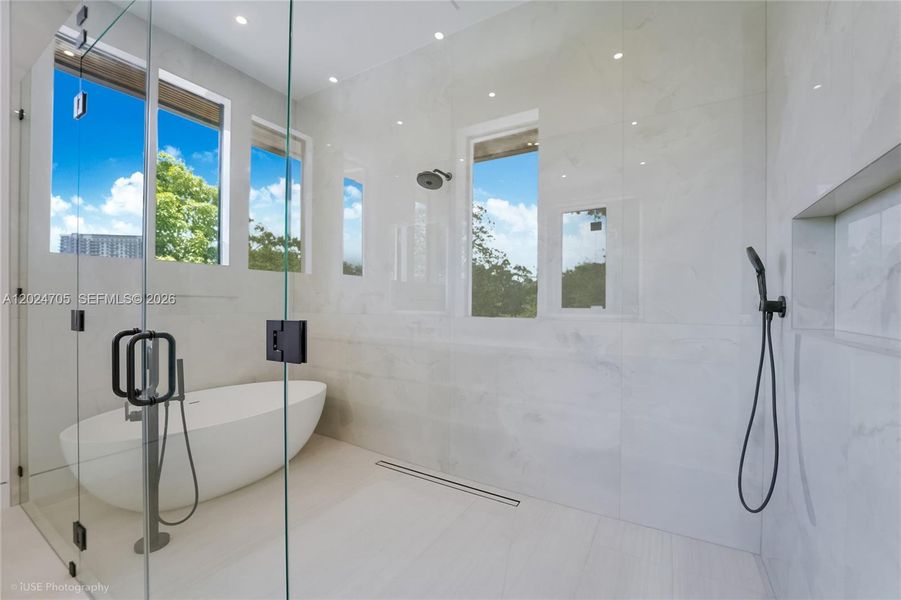 Furnished interior view inside a new home in , Pinecrest (Image 12).