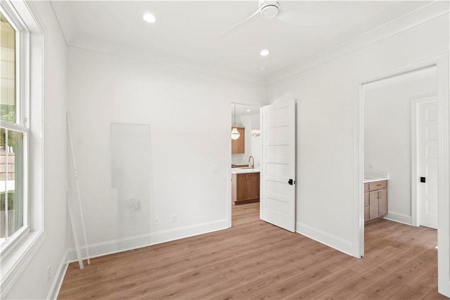 Spacious, unfurnished interior of a new home in , Calhoun (Image 16).