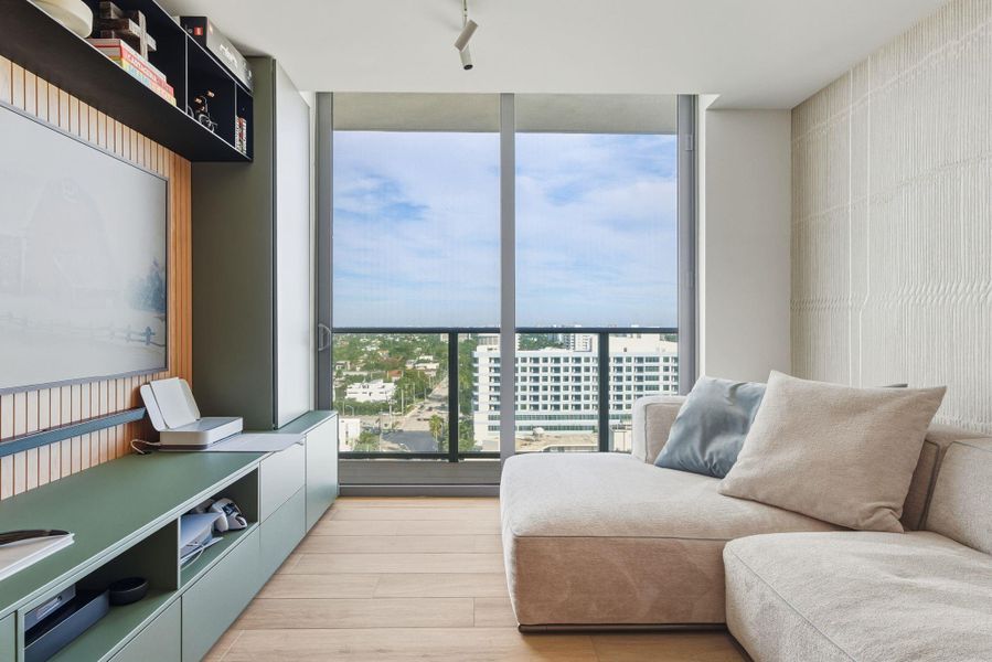 Furnished interior view inside a new home in , Pompano Beach (Image 38). Furnished interior view inside a new home in , Pompano Beach (Image 38).