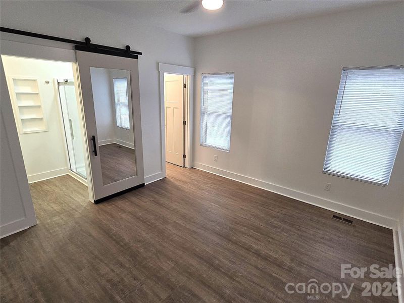 Spacious, unfurnished interior of a new home in , Hickory (Image 17).