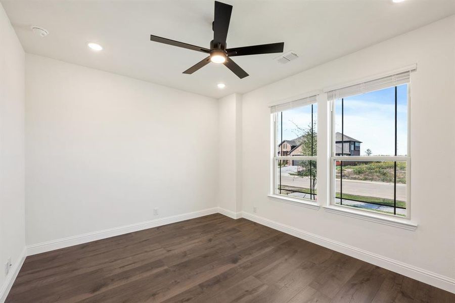 Spacious, unfurnished interior of a new home in Wildflower Ranch 60-65, Fort Worth (Image 32). Spacious, unfurnished interior of a new home in Wildflower Ranch 60-65, Fort Worth (Image 32).