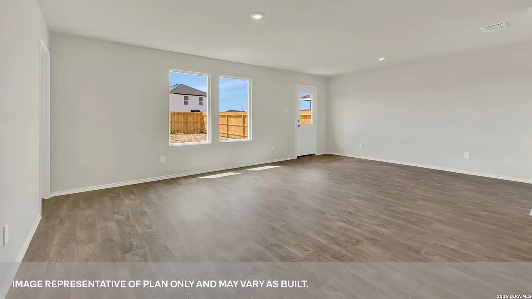 Spacious, unfurnished interior of a new home in , Luling (Image 18).
