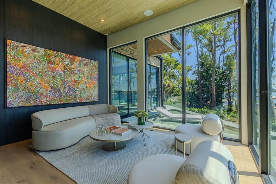 Exterior details and patio area of a home in , Windermere (Image 22).