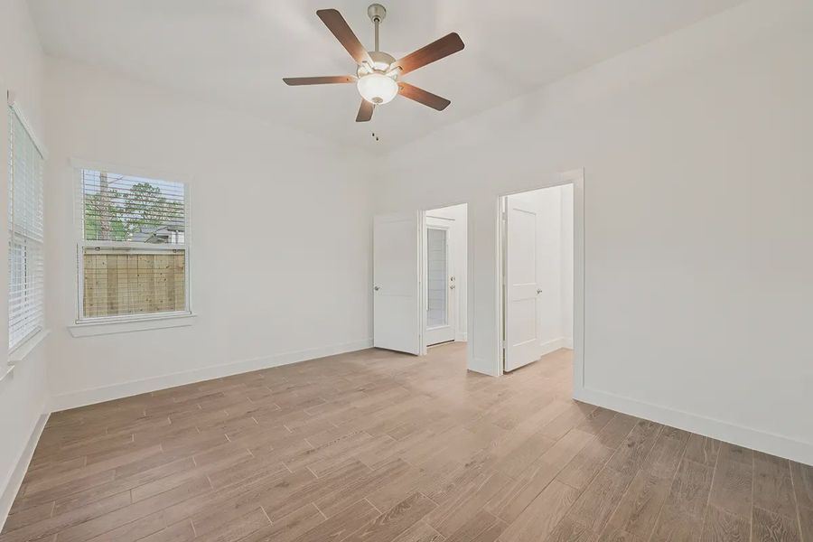 Representative unfurnished interior of a home built from the Pommery by Chesmar Homes in Kresston Chateau, Montgomery (Image 24). Representative unfurnished interior of a home built from the Pommery by Chesmar Homes in Kresston Chateau, Montgomery (Image 24).