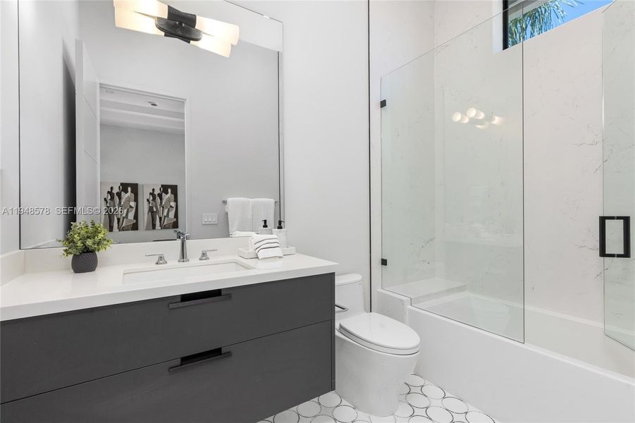 Furnished interior view inside a new home in , Fort Lauderdale (Image 11).