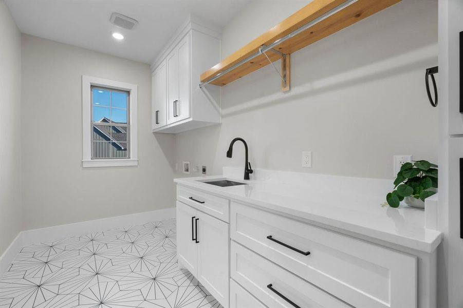 Furnished interior view inside a new home in , Weatherford (Image 13).