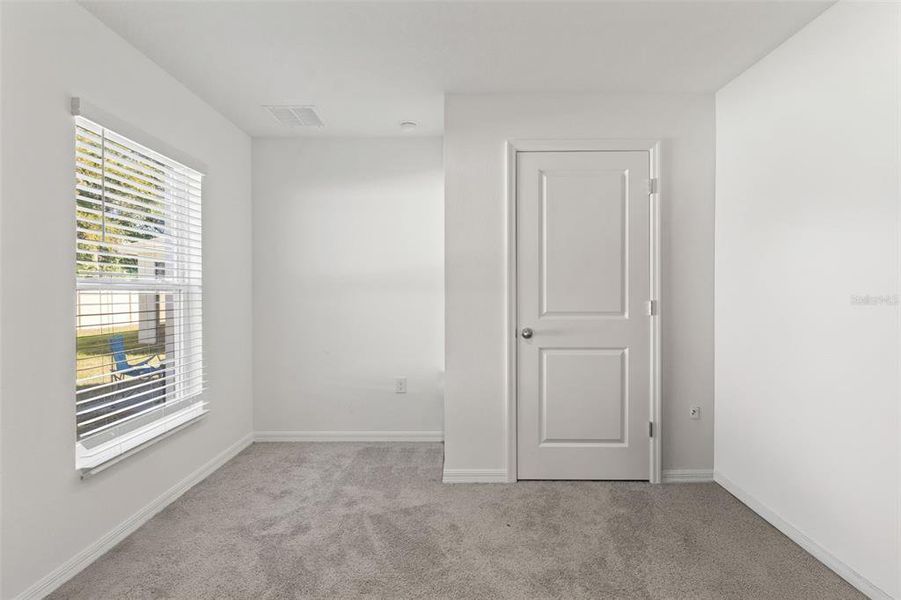 Spacious, unfurnished interior of a new home in Harvest Ridge, Zephyrhills (Image 25).