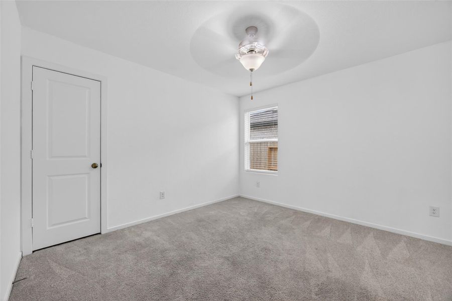 Spacious, unfurnished interior of a new home in Anniston, Katy (Image 34).