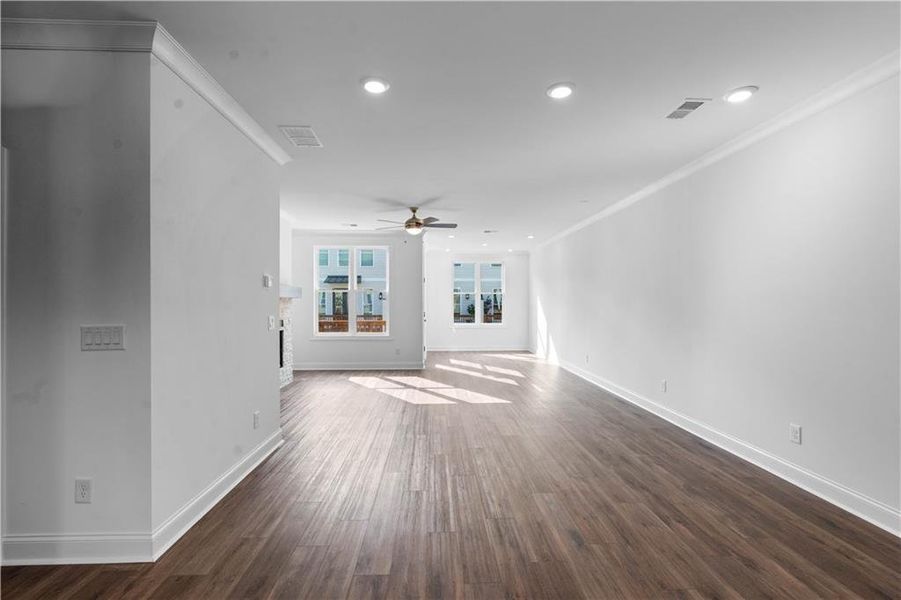 Spacious, unfurnished interior of a new home in Evanshire Townhomes, Duluth (Image 27).