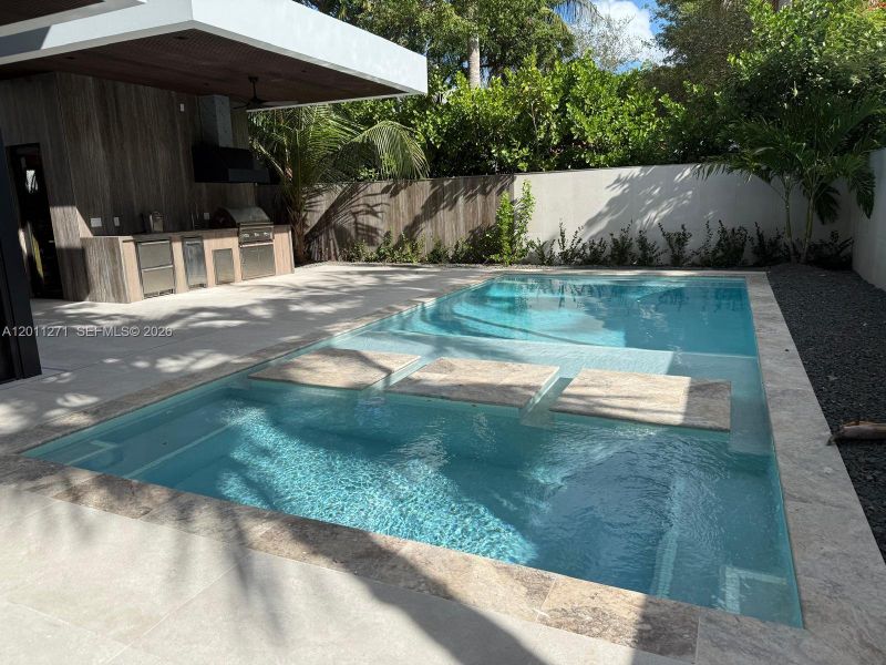 Community amenities in , Miami (Image 40).