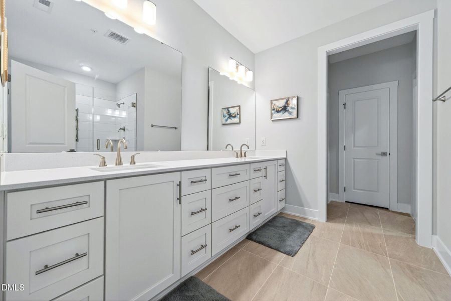 26-web-or-mls-11548-#115 Helmond (10 of 26-web-or-mls-11548-#115 Helmond (10 of