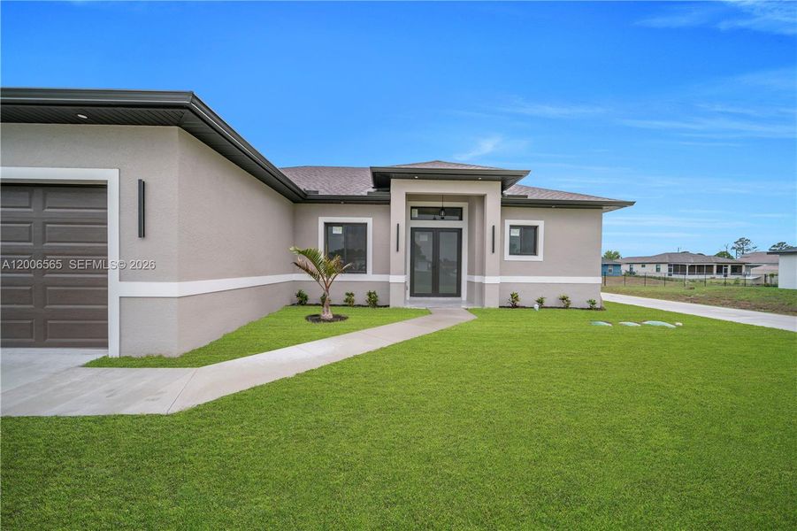 Exterior details and patio area of a home in , Lehigh Acres (Image 23).