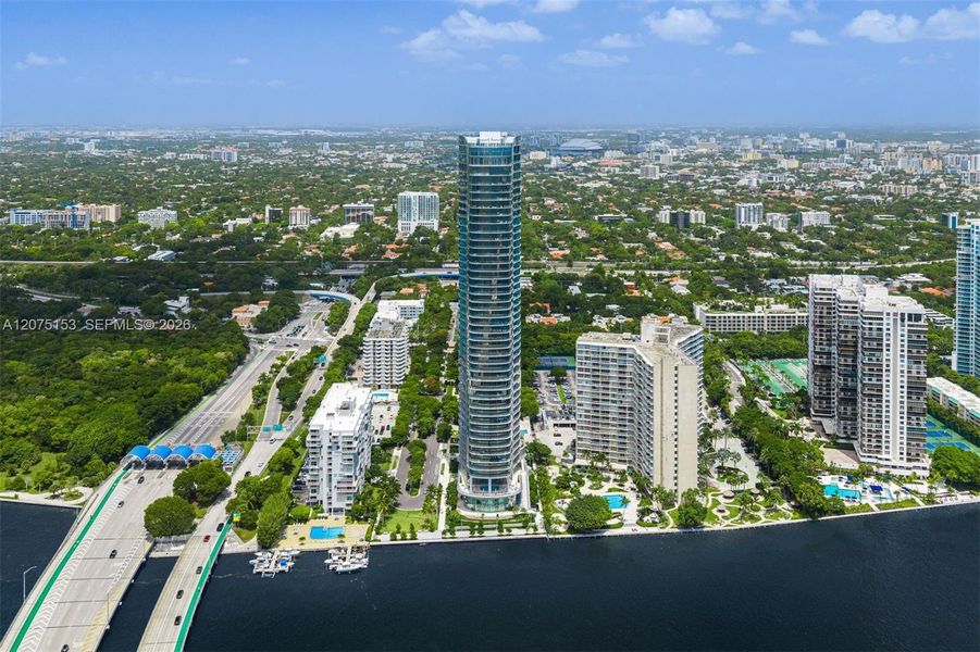 UNA Residences Brickell. One or more photos have been virtually staged. UNA Residences Brickell. One or more photos have been virtually staged.