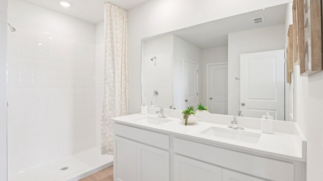 Furnished interior view inside a new home in Summit View, Dade City (Image 29).