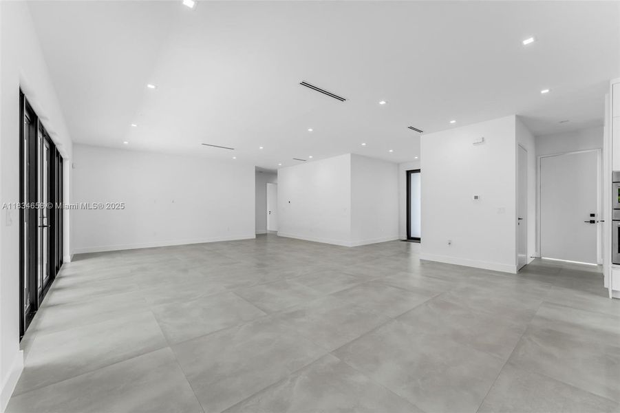 Spacious, unfurnished interior of a new home in , Cutler Bay (Image 19). Spacious, unfurnished interior of a new home in , Cutler Bay (Image 19).