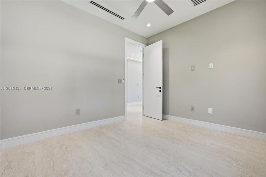 Spacious, unfurnished interior of a new home in , Hollywood (Image 26).