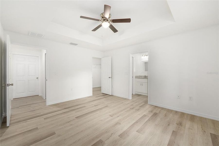 Spacious, unfurnished interior of a new home in , Ocala (Image 71).