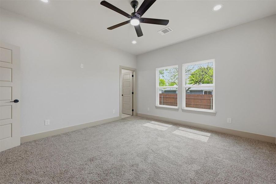 Spacious, unfurnished interior of a new home in , Sherman (Image 27). Spacious, unfurnished interior of a new home in , Sherman (Image 27).