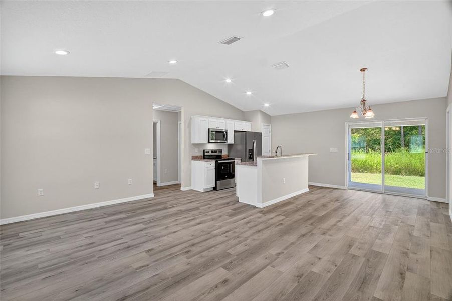 Image 19 of a home in . Image 19 of a home in .