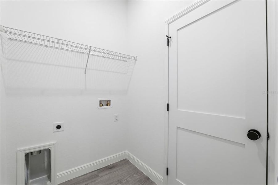 Spacious, unfurnished interior of a new home in , Ocala (Image 14).