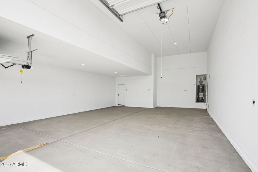 33-web-or-mls-W Pecan Wds-S1004-033