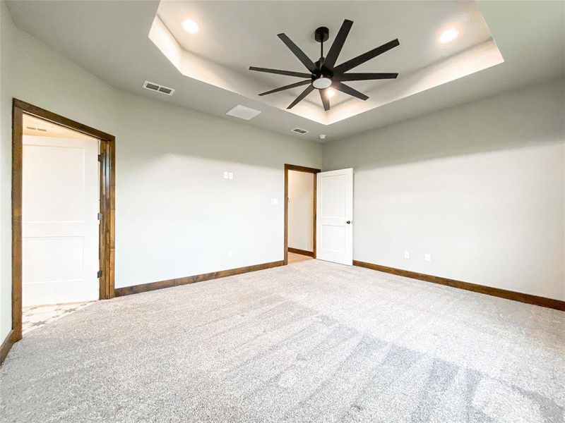 Spacious, unfurnished interior of a new home in , Tuscola (Image 36).